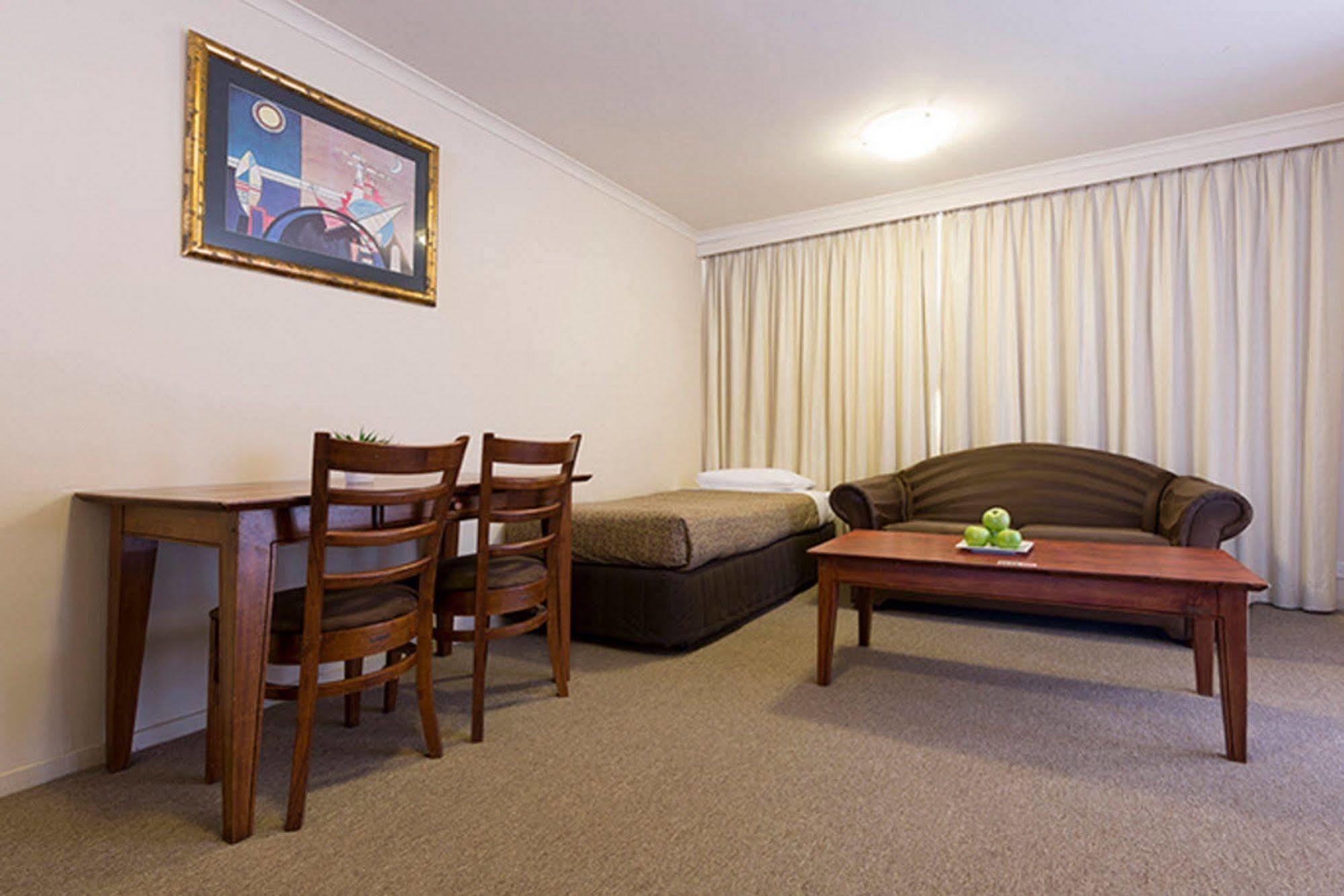 Canberra Parklands Central Apartment Hotel Official Zewnętrze zdjęcie